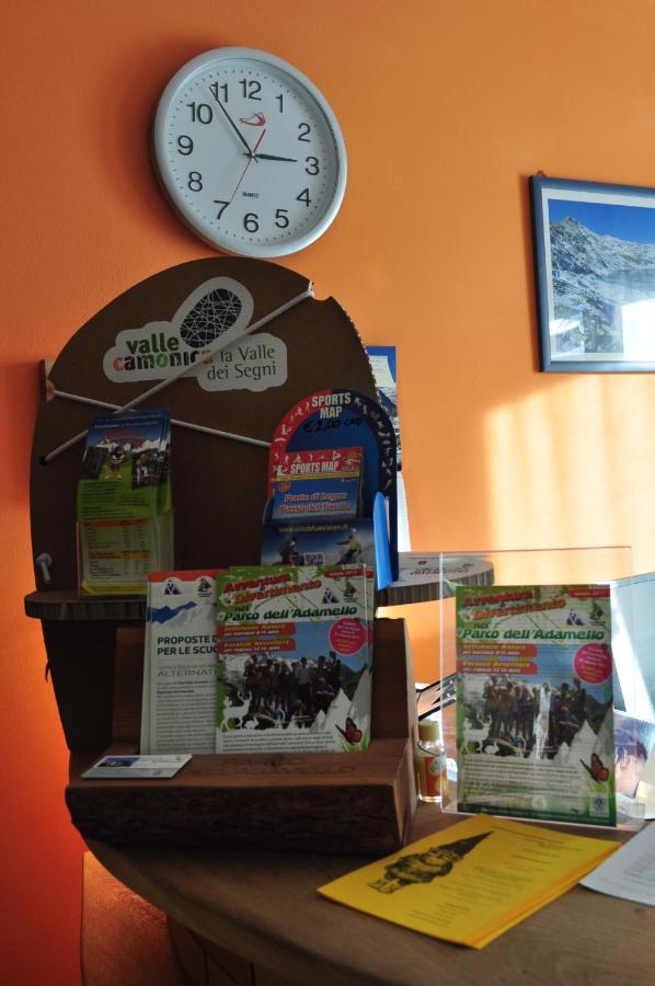 Casa Del Parco Dell'Adamello Di Vezza D'Oglio Hostel ภายนอก รูปภาพ